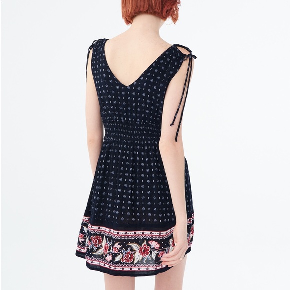 Aeropostale V-Neck Smocked Fit and Flare Dress - Picture 6 of 7